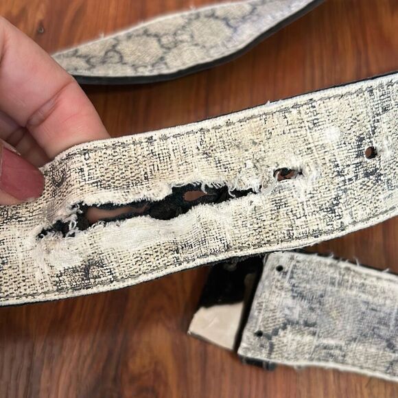 AS IS very badly damaged Gucci men's belt vintage - Picture 3 of 6